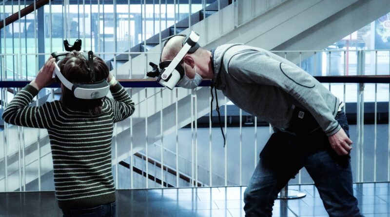 모바일 앱과 VR 피트니스, 첨단 기술과 함께하는 여성 운동 혁신