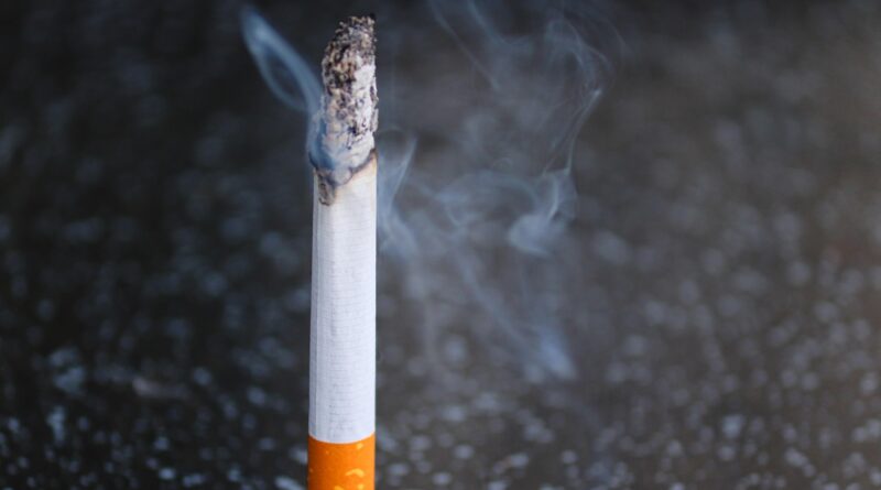 ‘내 집에서 피우는데 왜?’ vs ‘간접흡연 고통’… 층간 흡연 잔혹사